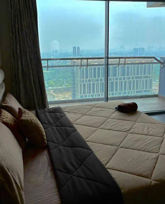 Countryside Luxury Suites - Supernova Noida 뉴델리 외부 사진
