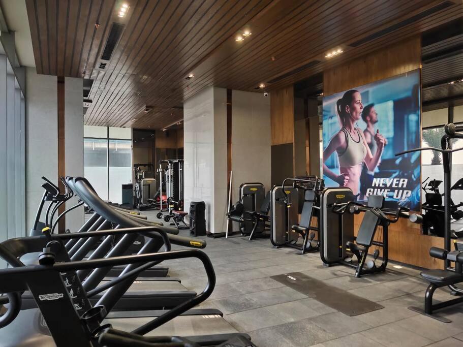Countryside Luxury Suites - Supernova Noida 뉴델리 외부 사진